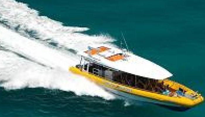 BIG FURY Whitsundays: 1 day Whitsundays trip