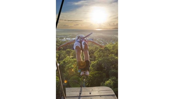 AJ Hackett Cairns: Bungy Jump + T-Shirt